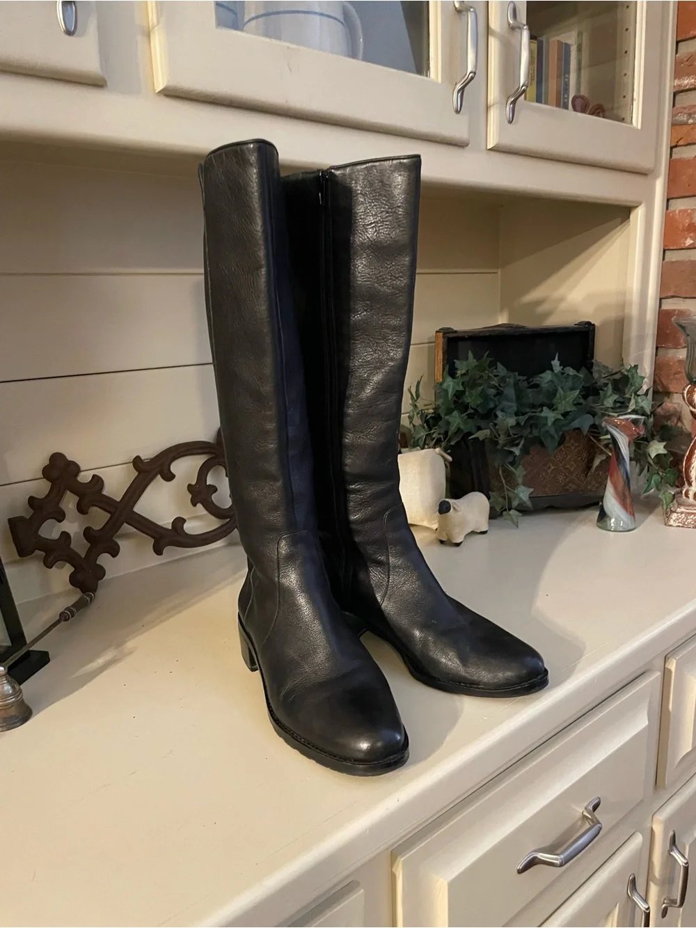 Lands’ End Black Leather Tall Riding Boots Women’s Size 8 Classic Equestrian